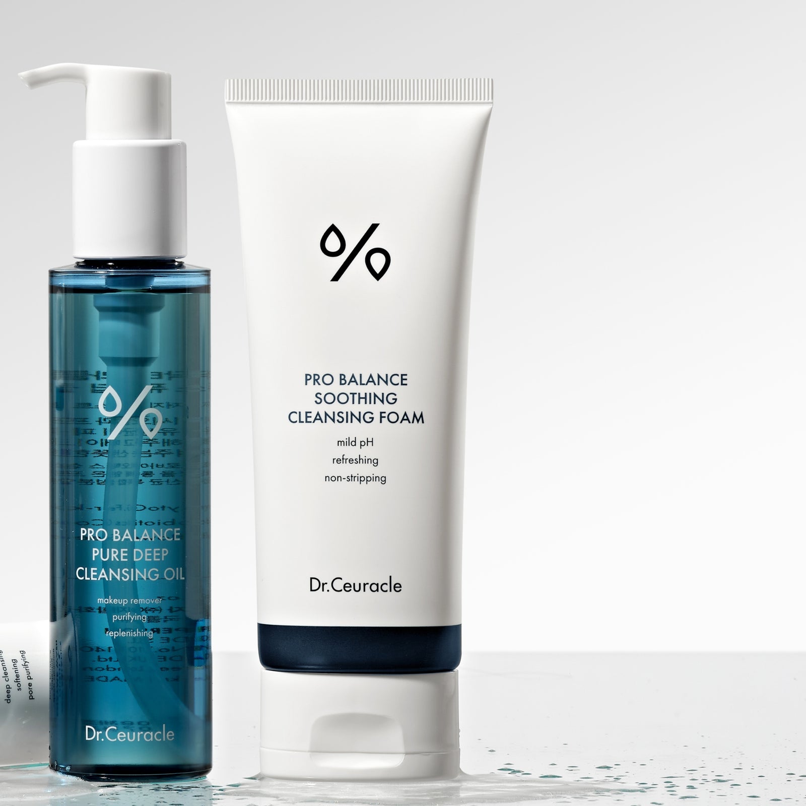 PRO BALANCE SOOTHING CLEANSING FOAM