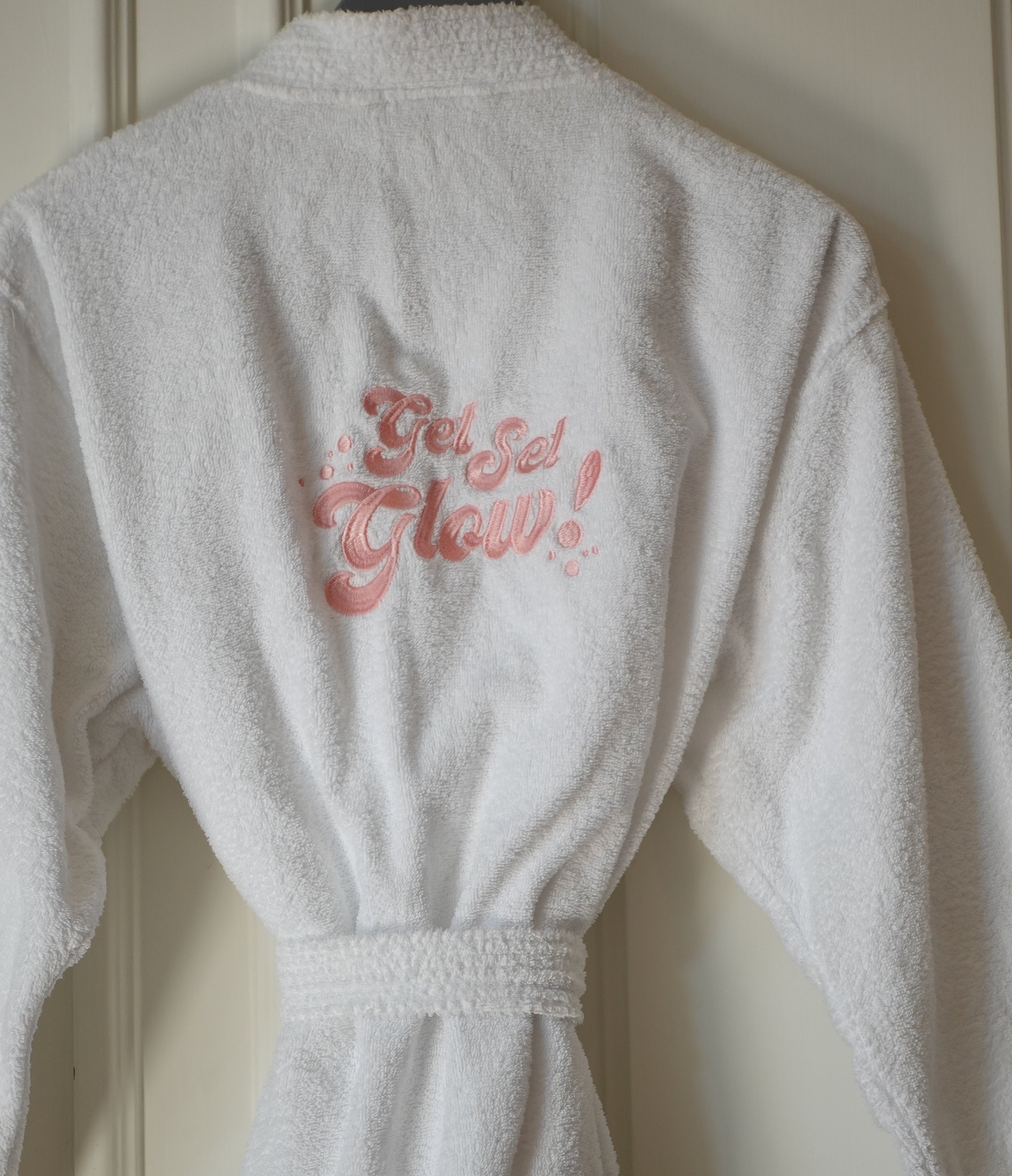 The GLOWiD Robe